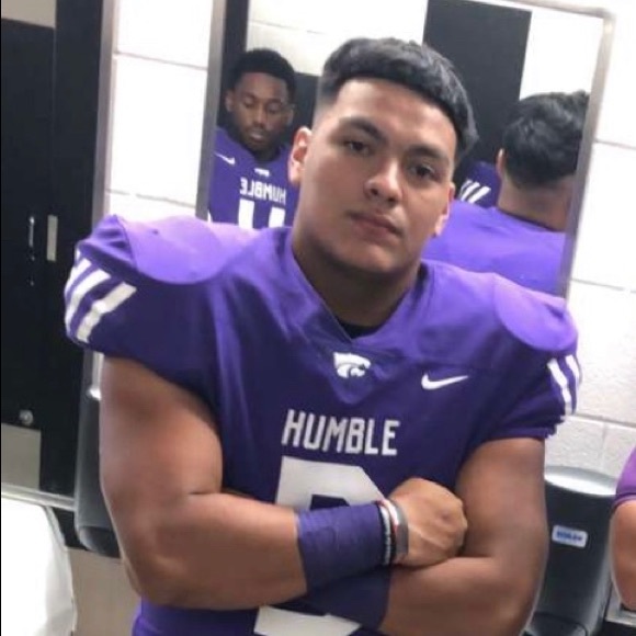 Meet your Posher, Erick - Picture 2 of 3